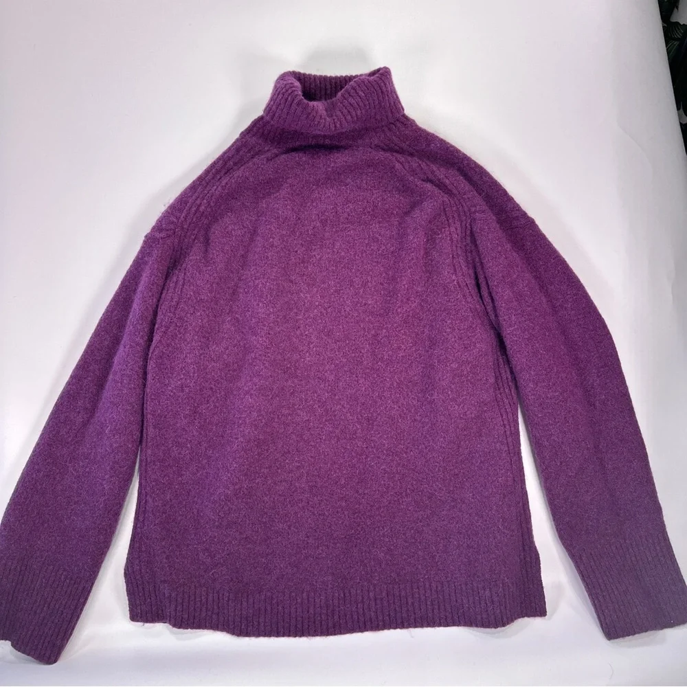 J Crew Women’s Alpaca Blend Turtleneck Sweater Purple Knit M - Picture 3 of 11